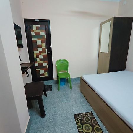 Gulab Lodge Siliguri Esterno foto