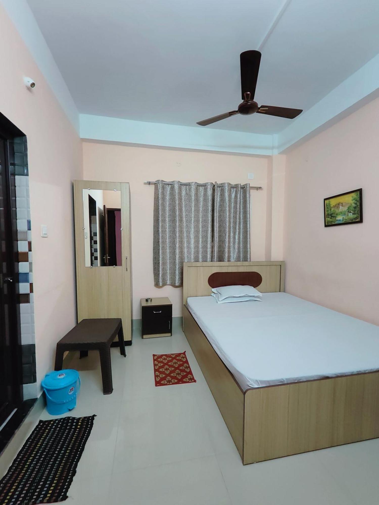 Gulab Lodge Siliguri Esterno foto